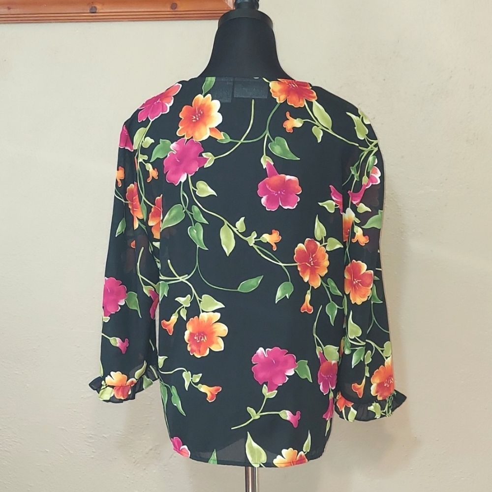 Woman's Worthington Floral Sheer Wrap Blouse - Picture 4 of 7